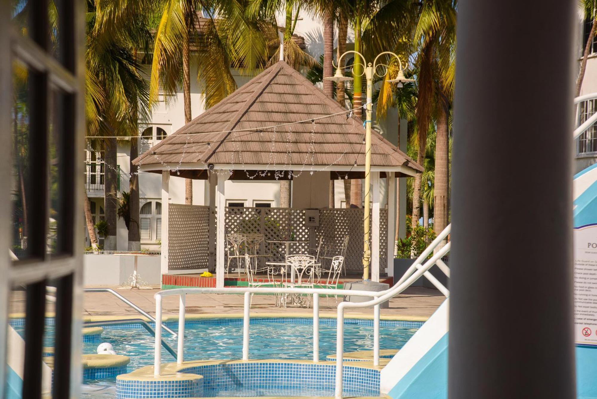 Czar'S Oasis Apt B27 @ Ocho Rios Ngoại thất bức ảnh